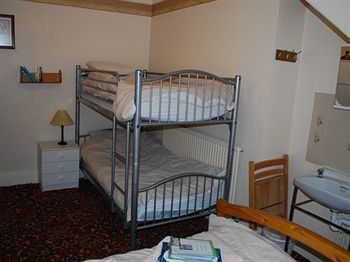 Hostal Mayville Guest House