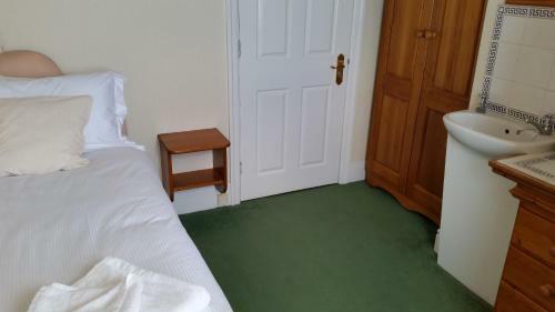 Hostal The Seacourt