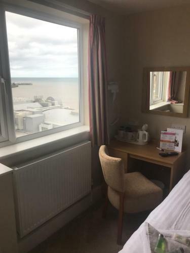 Monarch Hotel