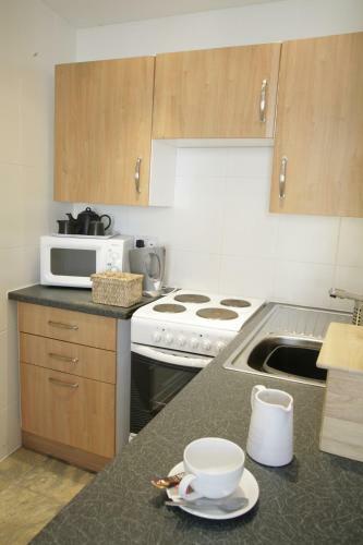 Carlton Apartments
