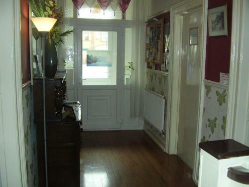 Hostal Brentwood House