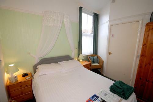 Hostal Brentwood House