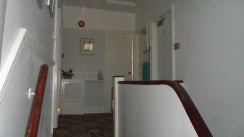 Hostal Brentwood House