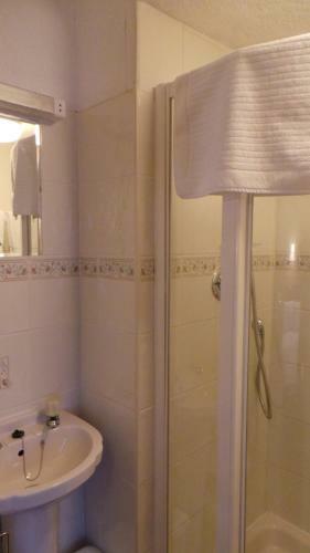 Hostal Doriam Guest House