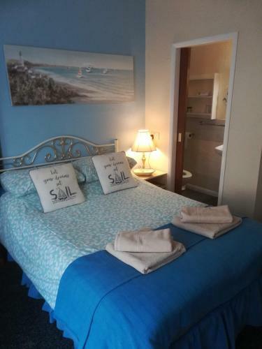 Hostal Schofield Guest House