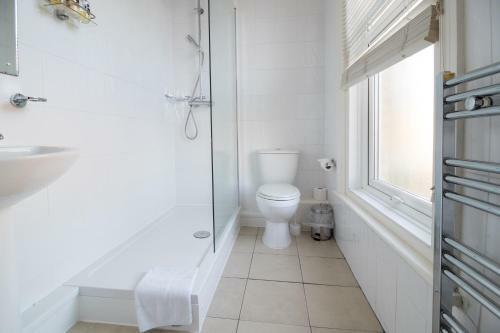 Hostal Mont Millais