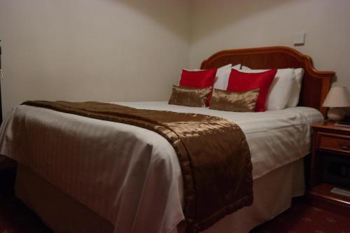 Sorrento Hotel & Restaurant