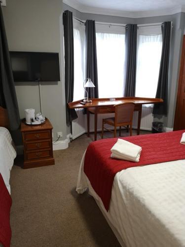 Sorrento Hotel & Restaurant
