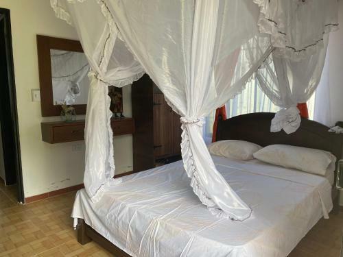 Hostal Caba�a La Guitarra