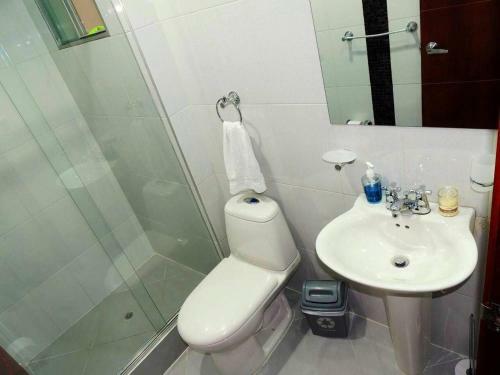 Apartamento Amoblado Pasto + Directv Gold + Internet 10 Gb, Cerca A Unicentro