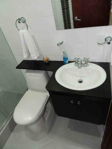 Apartamento Amoblado Pasto + Directv Gold + Internet 10 Gb, Cerca A Unicentro