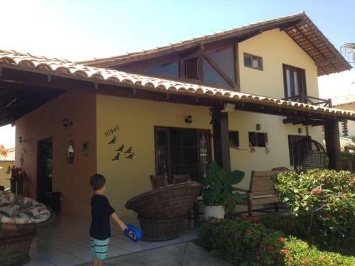 Excelente Casa Na Praia Do Coqueiro Com 5 Su�tes A 100m Da Praia
