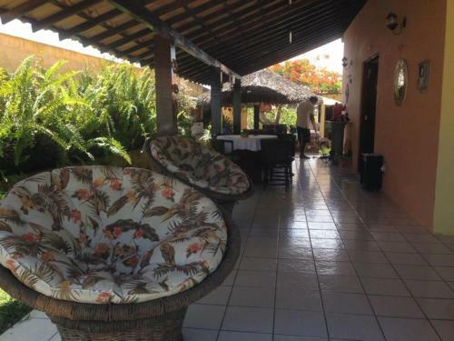 Excelente Casa Na Praia Do Coqueiro Com 5 Su�tes A 100m Da Praia