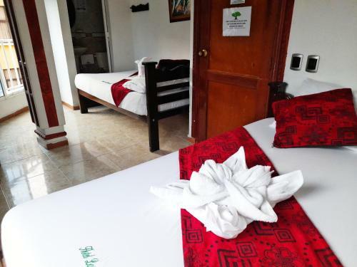 Hotel Las Golondrinas H