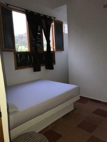 Hostal Donama River