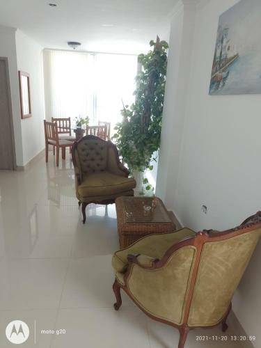 Apartamento En El Rodadero Con Vista Al Mar