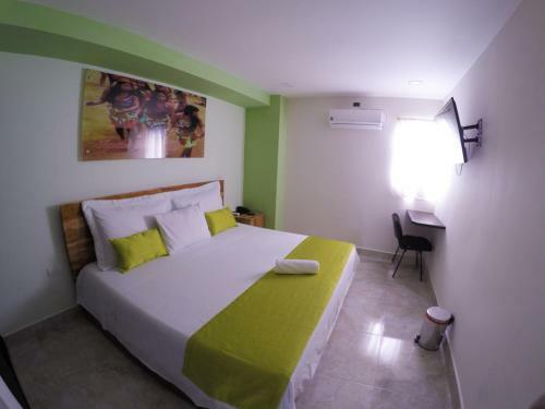 Kamaleb Farallones Hotel