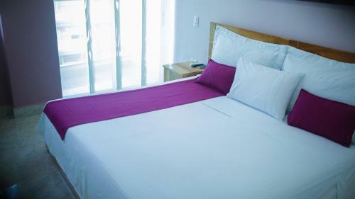 Kamaleb Farallones Hotel