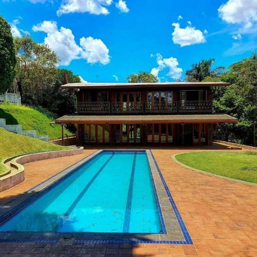 Casa de Luxo No Campo Na Fazendinha.