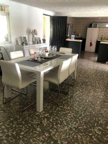 Apartamento Agradable Casa Cafetera De Campo Con Piscina