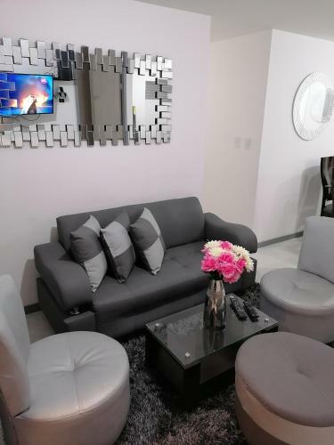 Apartamento 4 Alcobas Apto Amoblado Piscina Enseguida Unicentro