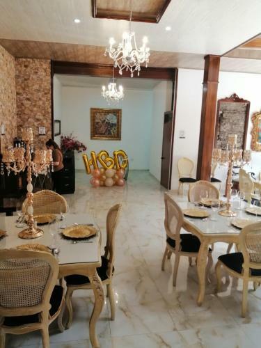Hotel Salamina Highs