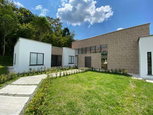 Chalet La Esperanza Cerca Al Parque Del Caf�