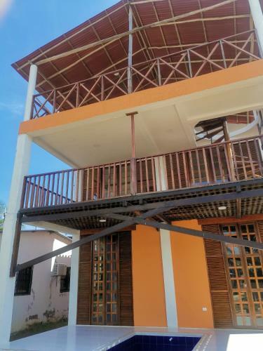 Caba�a De Playa Francesa