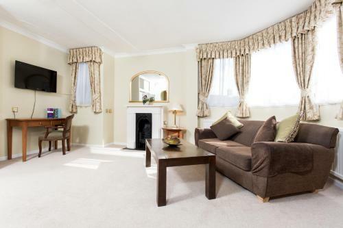 The Clarendon Hotel