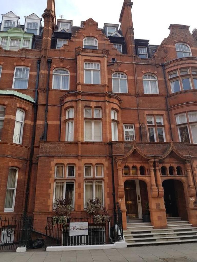 The Apartments, Chelsea