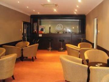 Hostal Newham Hotel