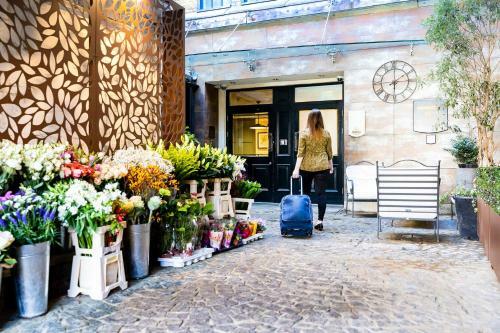 The Alma Hotel