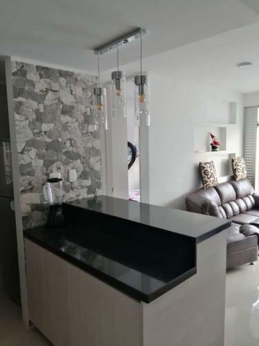 Apartamento Vacacional Amplio, C�modo Y Tranquilo.