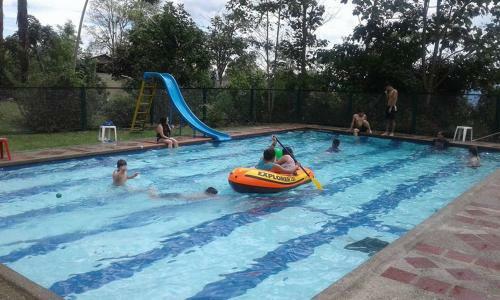 Hotel Centro Vacacional Y Recreativo La Ermita - Sasaima