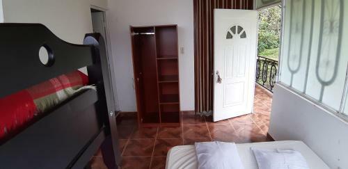 Hotel Centro Vacacional Y Recreativo La Ermita - Sasaima