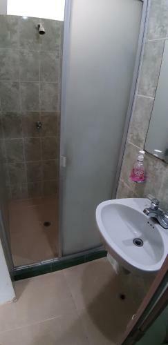 Hotel Centro Vacacional Y Recreativo La Ermita - Sasaima
