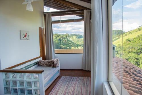 Chal� Master Com Piscina De Borda Infinita