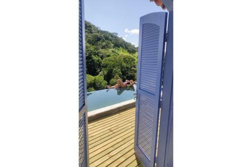Chal� Do Lago Em Cunha