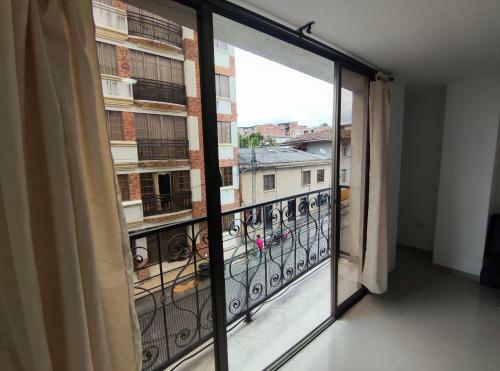 Apartamento Amoblado Central En Sta Rosa Cerca A Termales