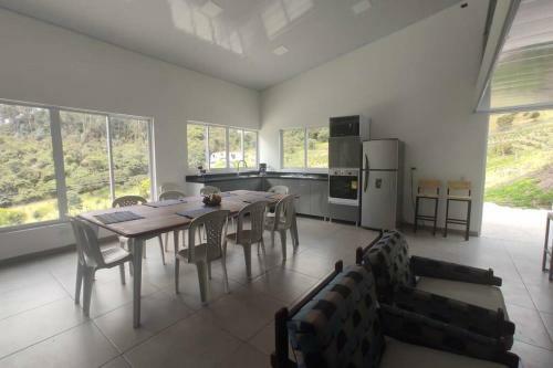 Villa Espectacular Casa de Campo En Granja Org�nica!