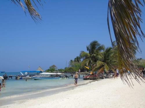 Apartamento Aquamarina Hostal