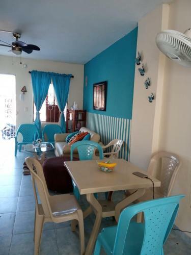 Apartamento Aquamarina Hostal