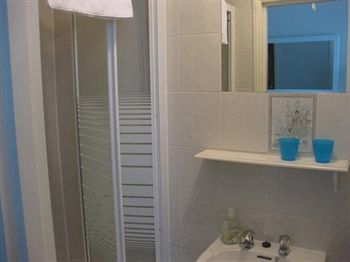 Hostal Charlotte Guest House
