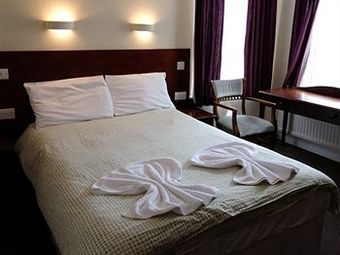 Hostal Charlotte Guest House