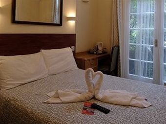 Hostal Charlotte Guest House