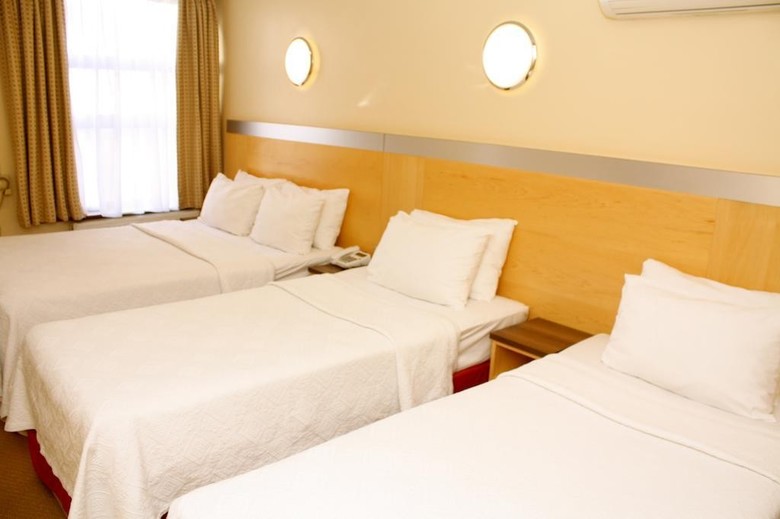Elysee Hotel - Hyde Park