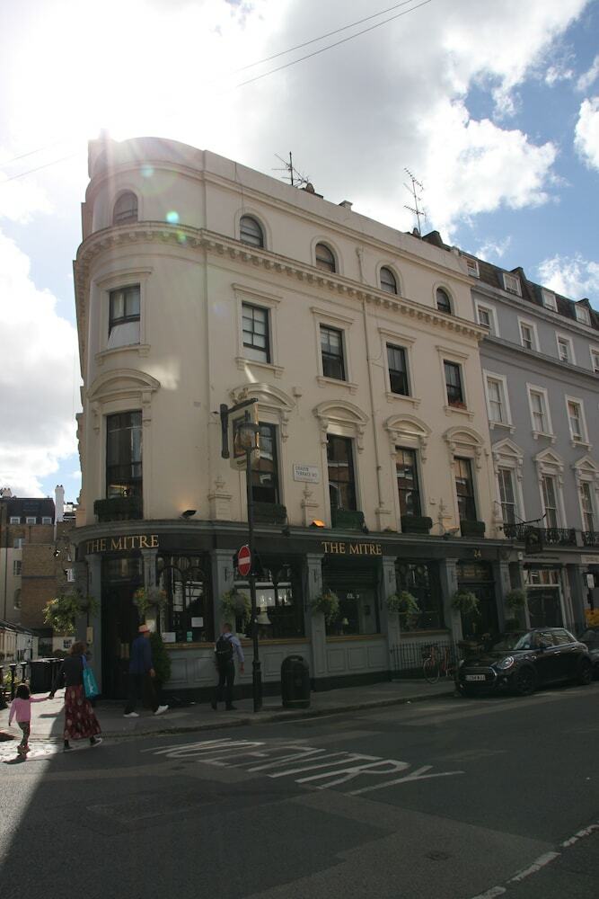 Elysee Hotel - Hyde Park
