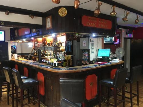 Posada Old Oak Tree Inn