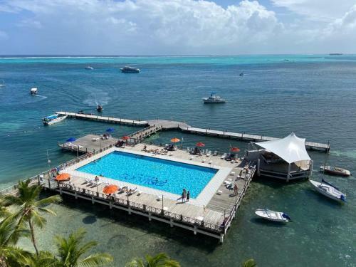 Apartamentos Con Hermosa Vista Al Mar Y Playa Privada