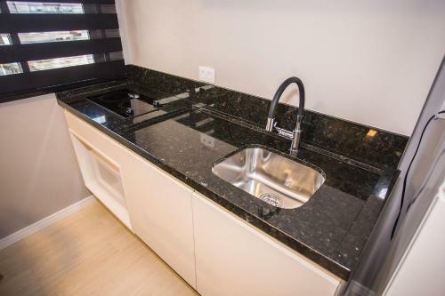 Apartamento Studio Novo E Central Com Ar Condicionado - All0817